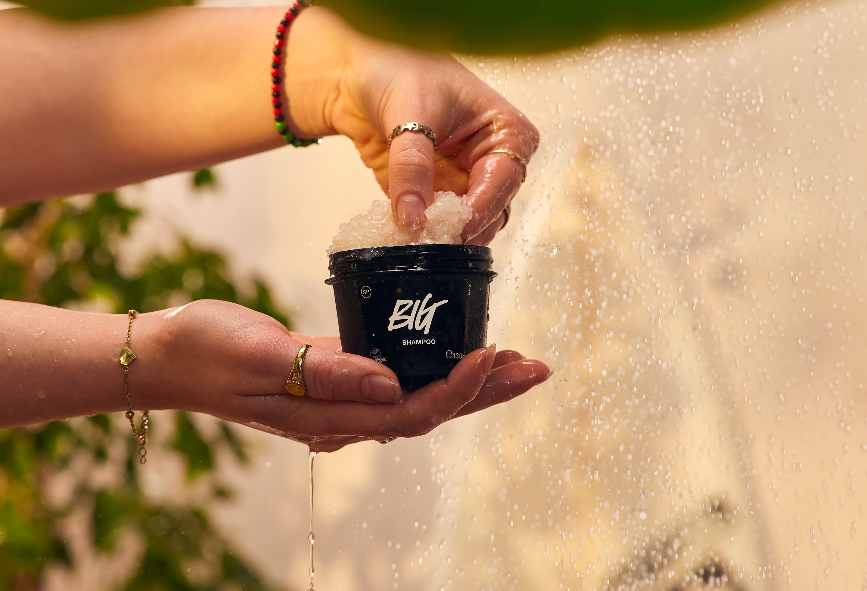 Best Lush Shampoo for Fine, Flat Hair (Volume & Strength Guide)